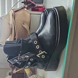 Black Zara boots never worn size 38 (us:7.5)
